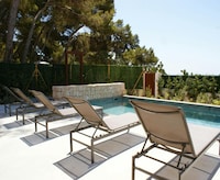 Villa en Ibiza con vistas al mar y piscina