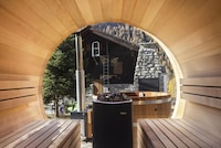 Lavish apartment with sauna