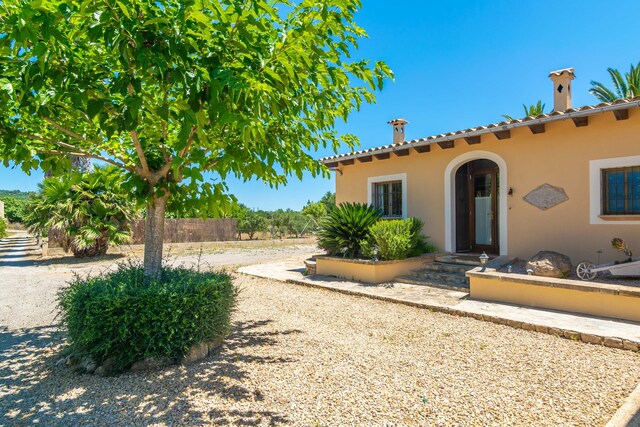 Villa in Manacor met Zwembad en BBQ