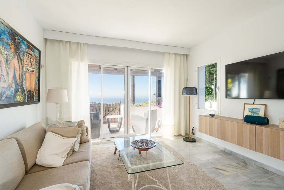 Apartamento en Ojen con Piscina y Terraza, Ojén-Marbella, Málaga