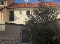 Apartment mit gemütlichem Schlafzimmer