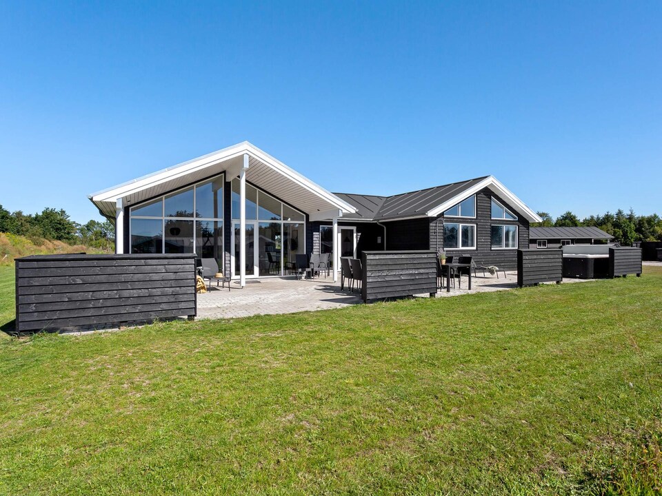5 star holiday home in Ålbæk