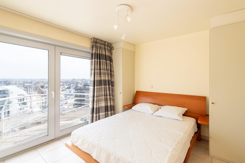 Apartment in Mariakerke with Stunning Sea Views, Ostend
