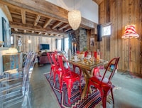 Chalet in Val d'Isère with Hot Tub & Views