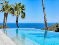 Villa in Ibiza mit Meerblick