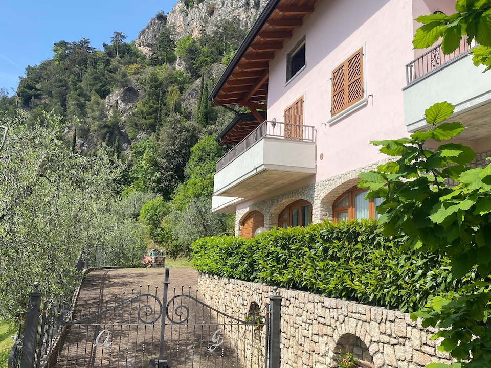 Leuke appartementvilla in Limone Sul Garda, Limone Sul Garda