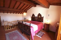 Apartment in the Poppi’s charm
