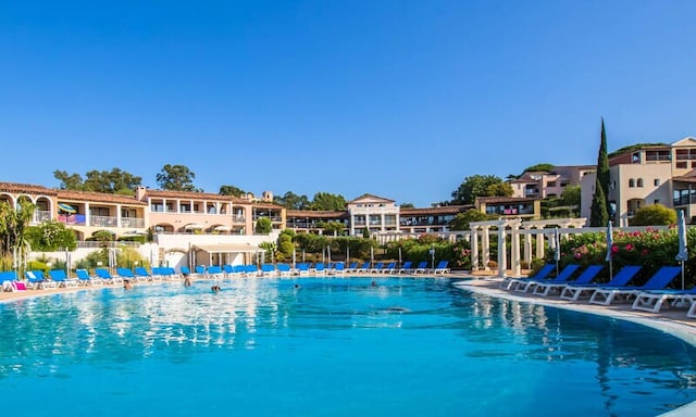 Wohnung in Saint-Tropez nahe Strand & Pool