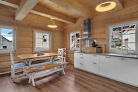 Villa in Bergen mit Sauna und Waldblick
