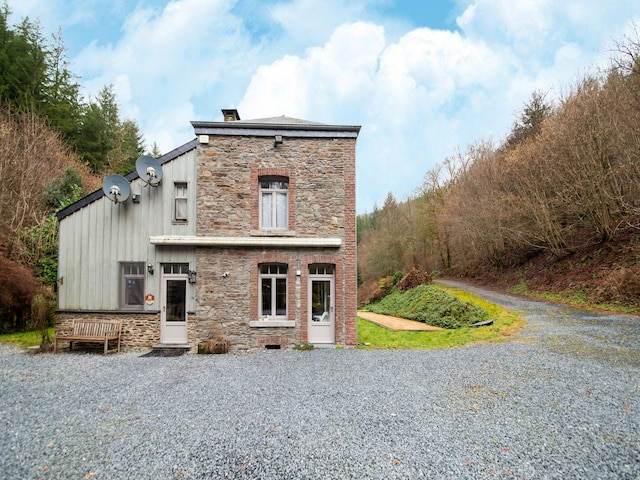 Rückzugsort am Flussufer, Ardennen