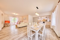 Villa in Ostböhmen mit Pool & Naturpfaden
