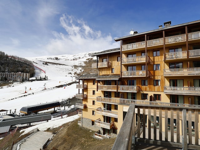 Appartement in Franse Alpen met zwembad & skiën
