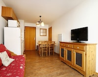 Appartement in Franse Alpen met zwembad & skiën