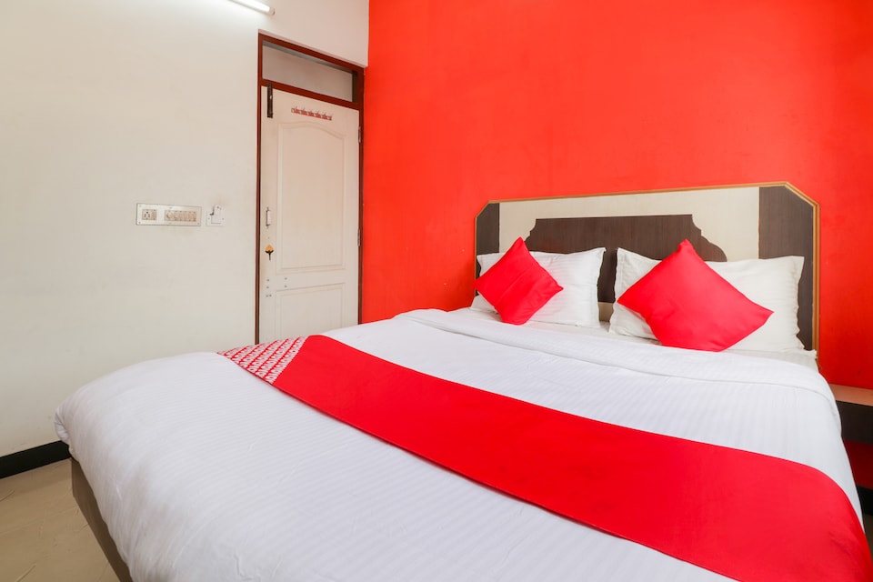 OYO 71679 Bmr Guest House, Pollachi City, Pollachi
