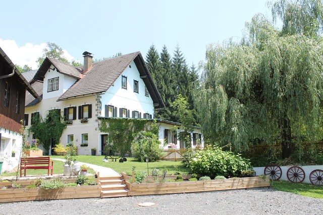 Groot modern vakantiehuis in Hermagor-Pressegger See/Karinthië met zwembad, Hermagor-Pressegger See