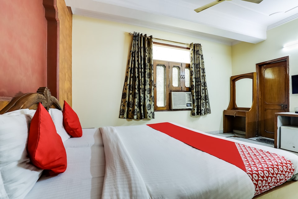 OYO 71681 Hotel Baba Continental, Karol Bagh Delhi, Delhi