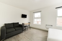 Flat B