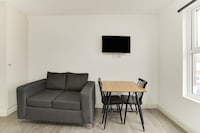 Flat B
