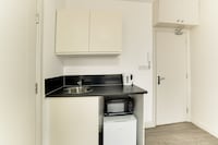 Flat B