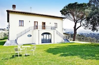 Alluring apartment in Lamporecchio