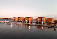Hausboot in Kroeslin am Bodden