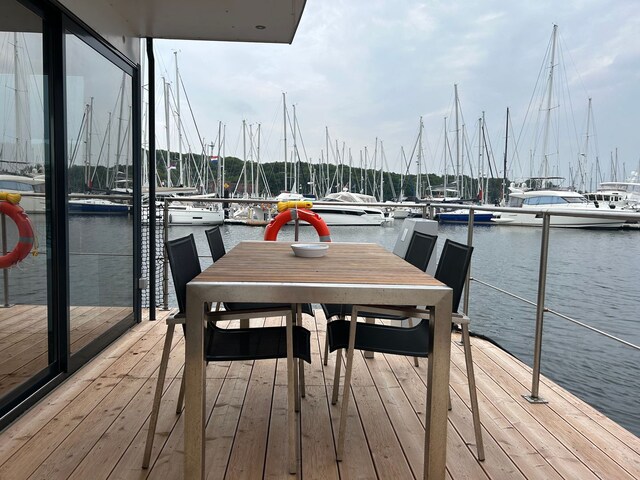 Hausboot in Laboe an der Kieler Foerde, Laboe