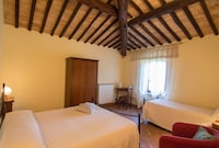 Casale in Toscana con Piscina e Vino