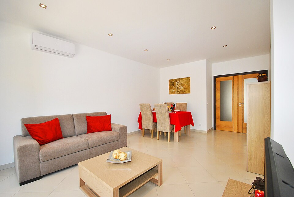 Apartment in Albufeira with shared pool, Albufeira