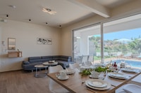 Villa mit 4 Schlafzimmern in Gerani
