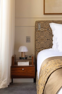 Palais Bourbon Hotel – Zimmer 14 – 2P – Invalides