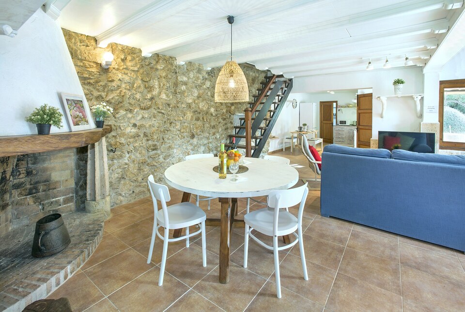 Villa in Pollença mit Bergblick und Pool, Pollensa