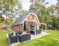 Vrijstaande wellnessbungalow met sauna