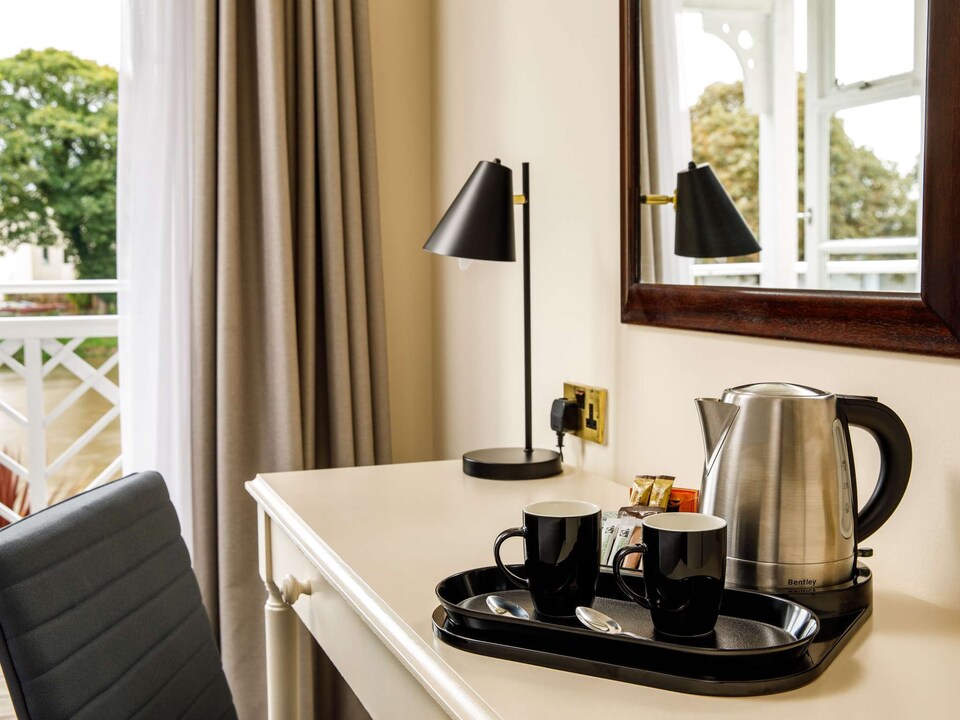 Sunday London Staines Hotel | Classic Double, Staines