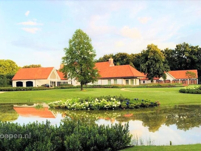 Villa in Weert met Privézwembad & Tennisbaan