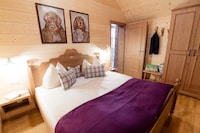 Chalet by Grundlsee near Ski Slopes