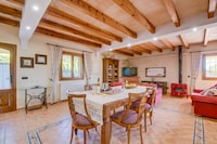 Finca a Maiorca con piscina e giardino