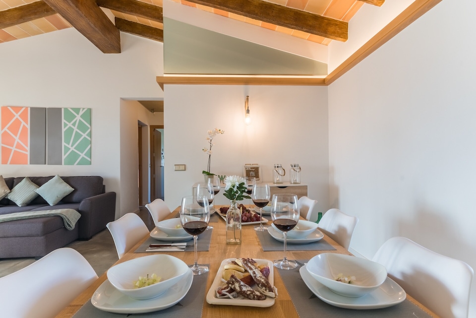 Elegant Retreat with Private Pool, Manacor