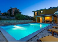 Villa in Montižana mit Pool am Mirna-Fluss