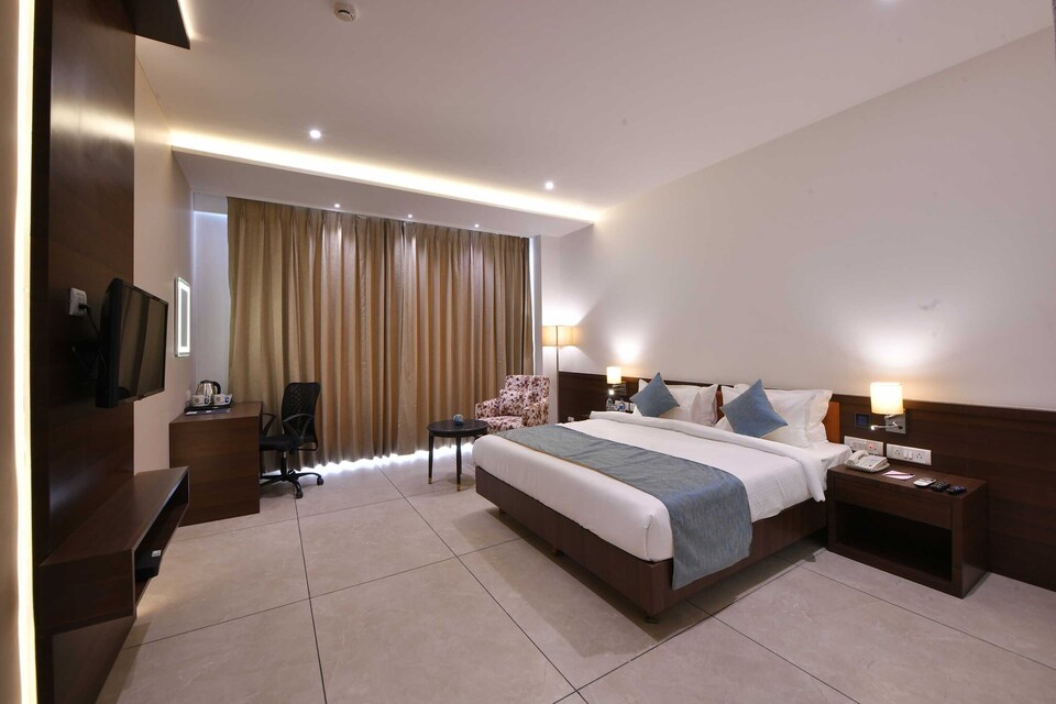 Hotel in Morbi with Indoor Pool, Morbi