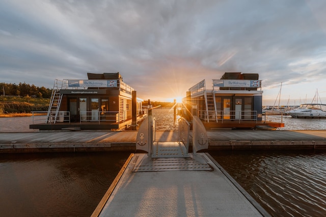 Drijvend huis bij Bärwalder See