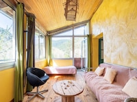 Charming Retreat by Vis River, France