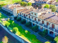 Appartement bij Marco Simone Golf Rome