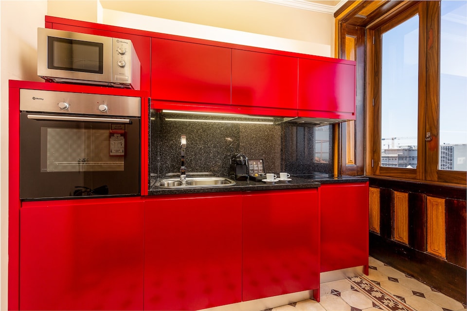 Beach studio nearby market in Oporto, Oporto