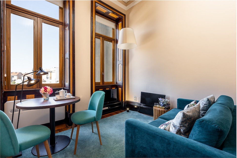 Well-maintained air conditioned studio in Porto, Oporto