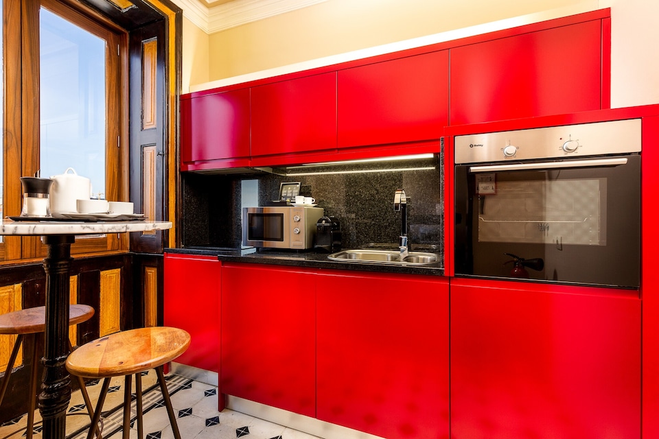 Cozy Studio in Porto with Modern Amenities, Oporto