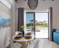Diamond Villa with swimming pool