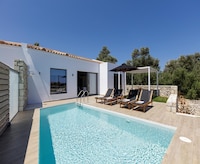 Diamond Villa with swimming pool