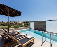 Diamond Villa with swimming pool
