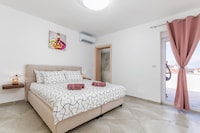 Mooie familiebungalow met privézwembad