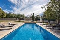 Villa met zwembad in Stancia San Antonio